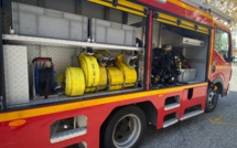 Une maison détruite par les flammes à Tizzano