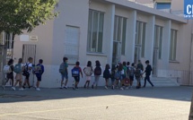 Reconfinement: l'attestation de sortie necessaire pour emmener ses enfants à l'école