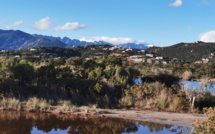 La photo du jour : de Saint-Cyprien aux aiguilles de Bavella