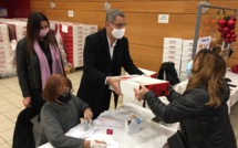 À Bastia la mairie distribue 2 000 colis de Noël aux plus démunis 