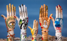 "Les Peintures 2 Candice" : sa main articulée est devenue une œuvre d’art