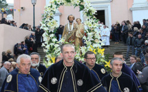 Bastia : Le vent tombe pour la procession de a San Ghjisè 