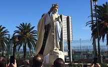 Bastia : la Vierge Marie, couronnée