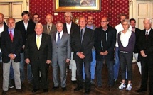 Les 13 délégations des « Jeux des Iles » reçus à la Mairie d’Ajaccio