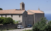 Pétition contre la fermeture du prieuré du Saint-Esprit au couvent de Marcassu