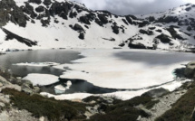 La photo du jour : le Melu toujours à moitié gelé 