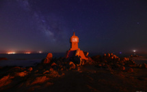 La photo du jour :  la borne de la Terre Sacrée sous les étoiles