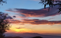 La photo du jour : lever de soleil sur Capraia