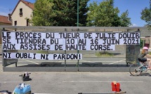 "Ni oubli, ni pardon" : avant le procès pour le féminicide de Julie Douib l’hommage des « colleuses »