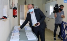 Territoriales : Laurent Marcangeli a voté dans une ambiance conviviale