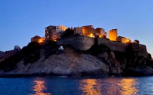 La photo du jour :  la citadelle de Calvi, belle de nuit