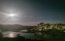 La photo du jour : Les Salines de Porto-Vecchio sous la pleine lune