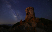 La photo du jour : la tour de la Parata dans la nuit d'été