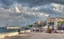 L'image du jour : Heures de Septembre sur le quai des Martyrs à Bastia