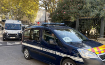VIDEO - Jugé en appel, Jacques Mariani arrive sous bonne escorte à Bastia