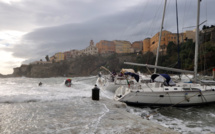 Bastia : Voilier malmené au Vieux-Port