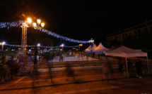 La photo du jour : la patinoire du marché de Noël d'Ajaccio