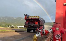 La photo du jour : arc-en-ciel pour les pompiers de Santa Lucia di Portivechju