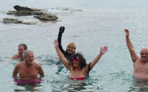 Bastia : premier bain de l'année pour Graziella et les irréductibles de Ficaghjola
