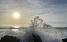 La photo du jour : gerbes d'écumes à la marine de Canelle