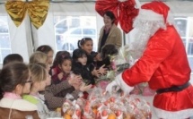 Patinoire et Père Noël pour les écoliers de Calvi