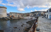 La photo du jour  : la tour restaurée de Tollare