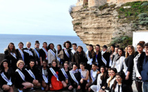 Les candidates au titre de Miss Prestige National 2014  à l’assaut de Bonifacio !