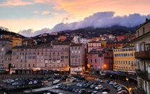 La photo du jour : fin de journée sur le Vieux-Port de Bastia 