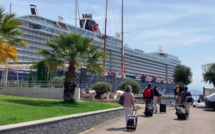 À Ajaccio, l'arrivée des premiers touristes a son lot de désagréments