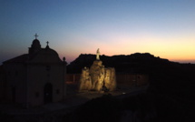 La photo du jour : Notre Dame de la Serra au soleil couchant