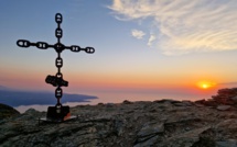 La photo du jour : sur le Cimone à l'heure où décline le Soleil