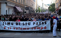 Simi di stu Paese : Des milliers de personnes dans les rues de Bastia puis des incidents