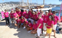 Cancer du sein : à Ajaccio 22 femme prennent le large avec les "Régates roses" 
