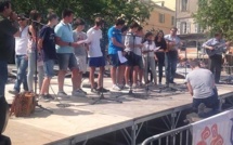 Bastia :1 500 élèves dans les rues pour "Parolle sparte"