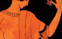 Bastia : la création d'un parfum à la manière étrusque marque la rentrée de la bibliothèque patrimoniale.