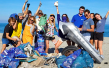 Environnement : 450 kg de déchets et  30 000 mégots ramassés en Corse par les dépollueurs de l'extrême