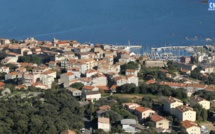 Location à l'année scolaire en Corse : que dit la loi ? 