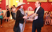 Axelle Red accueillie par Laurent Marcangeli à Ajaccio