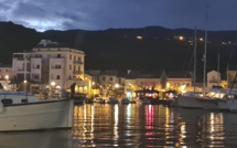 La photo du jour : le port de Macinaggio au crépuscule