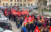 Retraites : à Ajaccio, le nombre de manifestants en baisse tandis que les débats patinent à l'Assemblée
