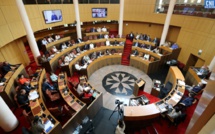 Soutien aux maires d’Afa et d’Appiettu : la polémique continue sur l’absence de condamnation des actes