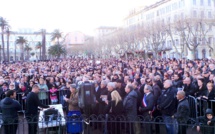 Charlie Hebdo : Les premières images du rassemblement de Bastia