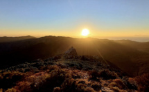 La photo du jour : lever de soleil sur le Monte Rottu 