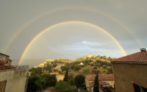 La photo du jour : le double arc-en-ciel de Corbara