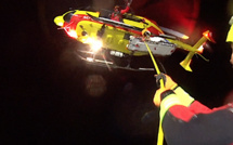 VIDÉO - Les images de l'hélitreuillage sur le "Mega Andrea"