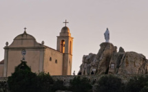 Calvi : La statue de Notre Dame de la Serra retrouve son rocher