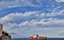 La photo du jour : Bastia, un batellu si n'hè va