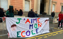 Les parents d’élèves ont manifesté, ce mercredi, contre le projet de fermeture de l’école de Castelluccio