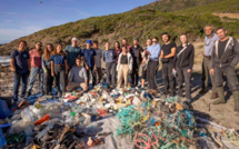 À Alisu, ils ramassent près de 300 kg de déchets sur la plage