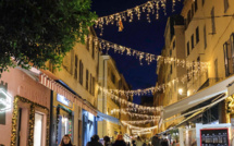 ​À Bastia, les achats de Noël démarrent timidement